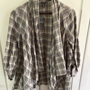 Eddie Bauer flowy plaid top